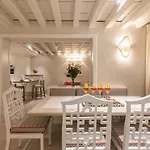 Luxury Garden House La Baruffa