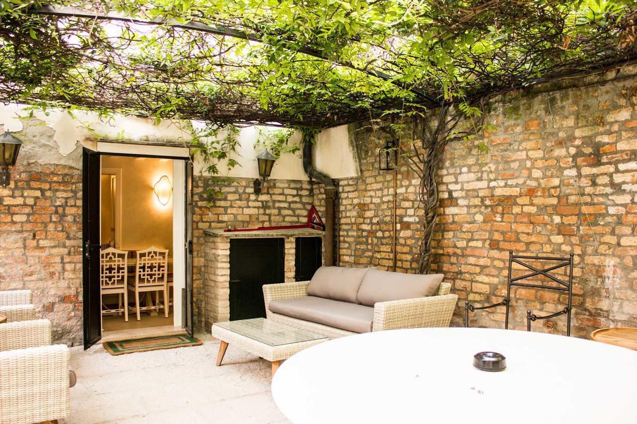 Luxury Garden House La Baruffa Venedig